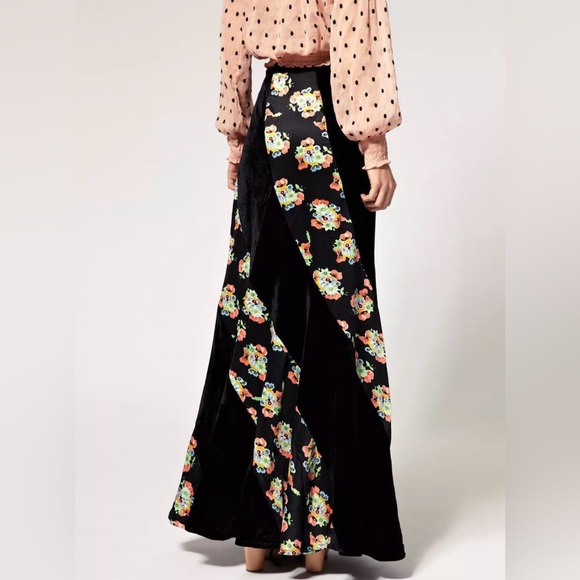 Free People Twisted Velvet Maxi Skirt size 2 - Picture 10 of 15